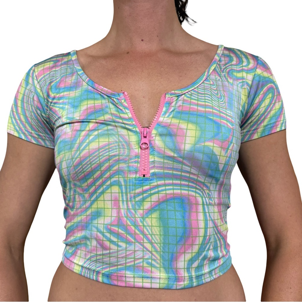 Multicolor Trippy Women’s Cropped Top with Zip